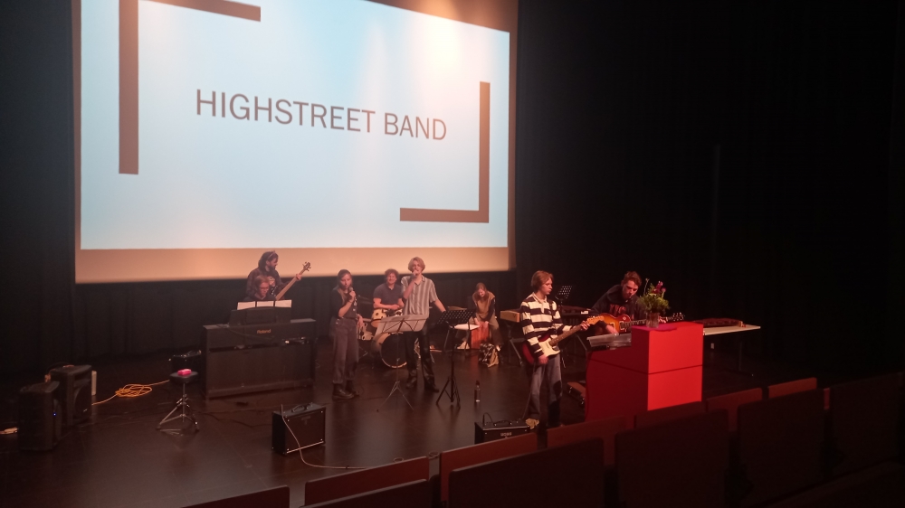 Highstreet Band in concert